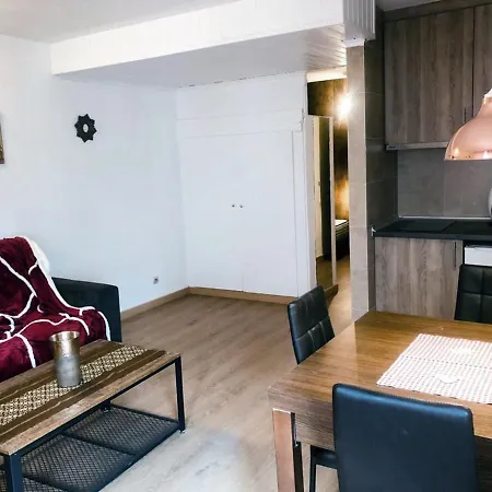 Placid Deluxe 3000 Apartment *
